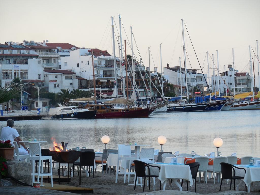 Begonvils Apart Datça Buitenkant foto